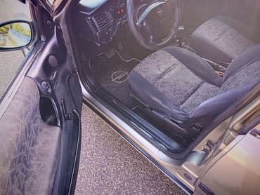 Çəngəllər: Opel Vectra: 1.8 l | 1996 il 193000 km Sedan — 18