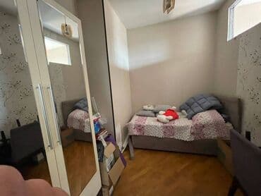 8 noyabr metrosunun çixisinda 17 mertebeli binanın 14-cü mərtəbəsində — 3