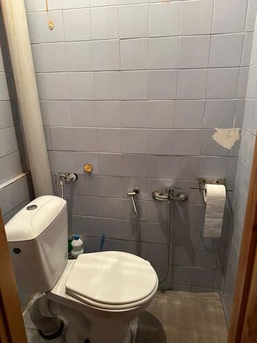 əmircan qəsəbəsi: Bakı, Bakıxanov qəs., 3 otaqlı, Köhnə tikili, m. Neftçilər, 70 kv. m — 12