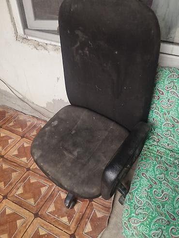 kreslo ber ber: Ofis kreslosu - Rəng: qara - Material: parça oturacaq və bel hissəsi — 3