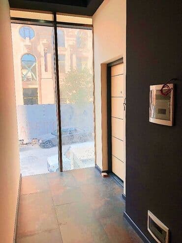 nerimanovda obyekt satilir: Nəsimi rayonu 28 may metrosuna yaxın 2 mərtəbəli,sahəsi 120 kv/m olan — 5