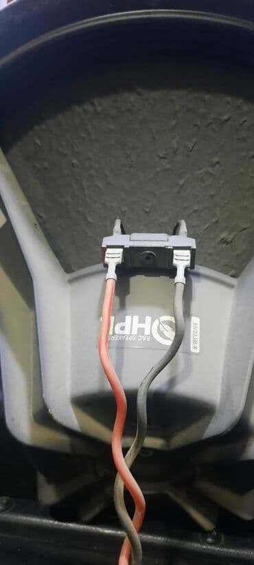 kolonkalar maşın ucun: İşlənmiş Kolonka, Növ - Akustik, rəng - Qara — 4