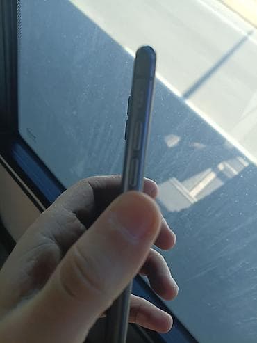 iphone kreditle: IPhone 11, 64 GB, Qara, Face ID — 5