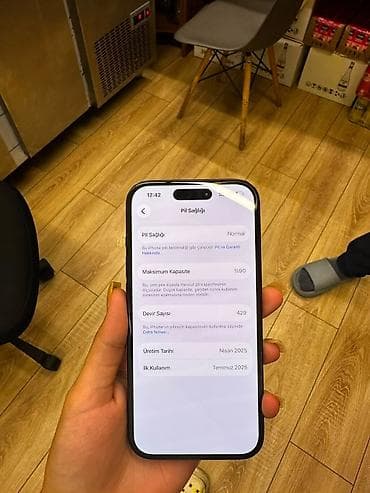iphone 15 satilir: IPhone 15, 256 GB, Black Titanium, Barmaq izi, Face ID — 2