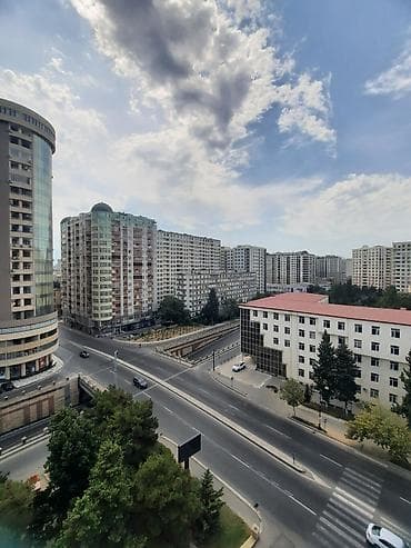 gence ev: Salam.Gənclik Koroğlu Rəhimov prospekti odlar yurdu universt üz bə üz — 1