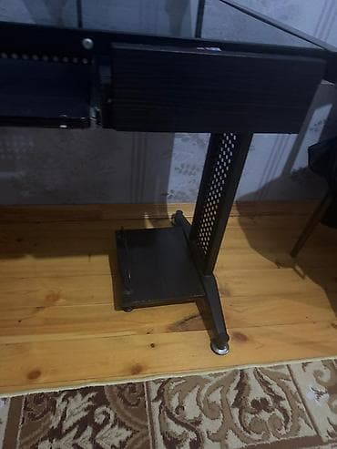 metbext stolu: Düz masa, Polkalı, Siyirməli, Metal — 4