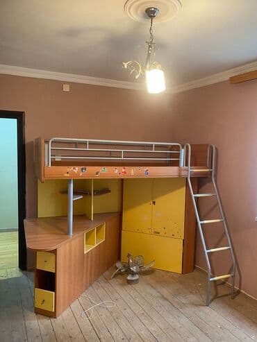 kiraye evler inqilab: 8Noyabr prospektində, Əbilov adlanan küçədə belə bir səliqəli həyət — 5