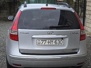 volkswagen golf 4: Hyundai i30: 1.6 l | 2009 il Universal — 4