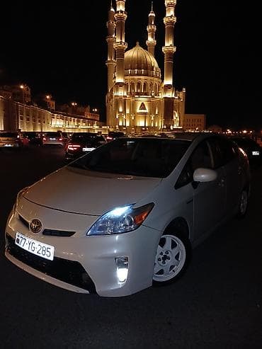 led iwiqlar: Toyota Prius: 1.8 l | 2012 il Hetçbek — 6
