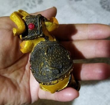 qizil onluq qiymeti 2019: Suvenir fil,4manat — 2