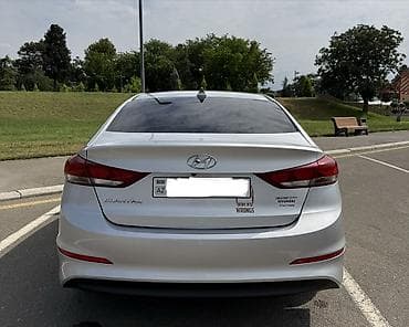 Avtomobil satışı: Səliqəli və baxımlı Hyundai Elantra 2017-ci il satılır. Maşın həm — 8