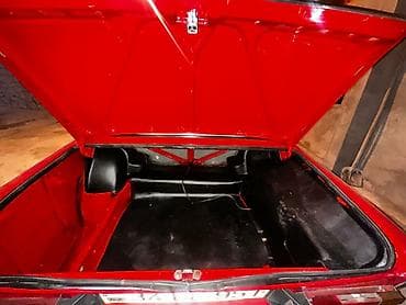 VAZ 2101 (Jiquli) – klassik sedan Xüsusiyyətlər: - Kuzov rəngi