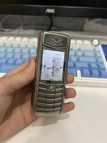 Elektronika: Vertu rəng - Gümüşü, Düyməli — 2