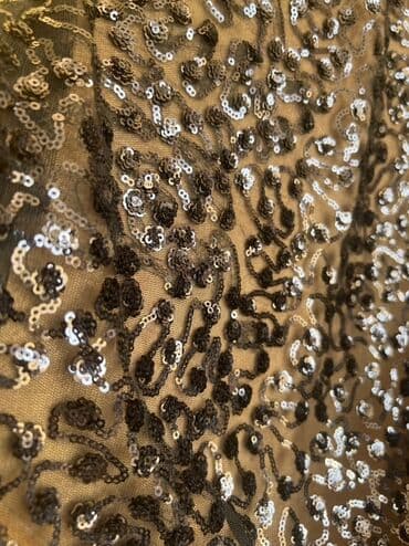 толстовочный флис это: Məhsul: Payetli tül parça - Material: incə, şəffaf tül əsasında sıx — 6