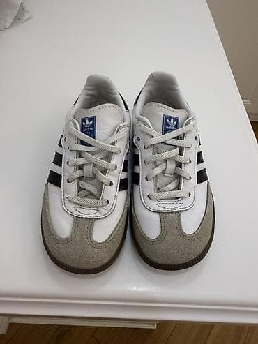 ag pencek: Adidas Originals Samba idman ayaqqabısı - Model: Samba - Rəng: ağ üst — 1