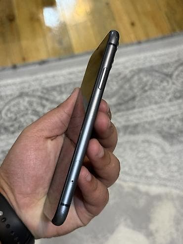 iphone 11 pro max 2 ci el: IPhone 11, Qara, Face ID — 4