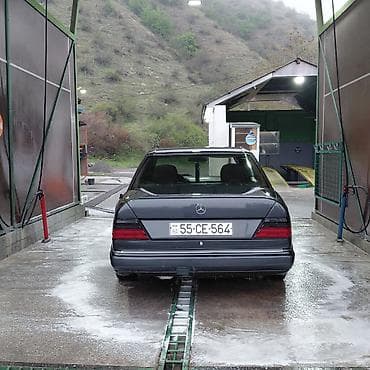 bmw e46 fara: Mercedes-Benz E-Class W124 sedan Kredit ilə satılır - Kuzov: 4 qapılı — 5