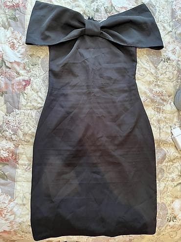 Qara kokteyl/axşam donu - Rəng: klassik qara - Model: bədənə oturan