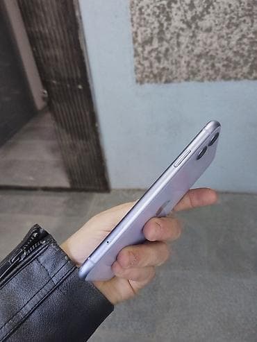 ТВ и видео: IPhone 11, 128 ГБ, Face ID — 3