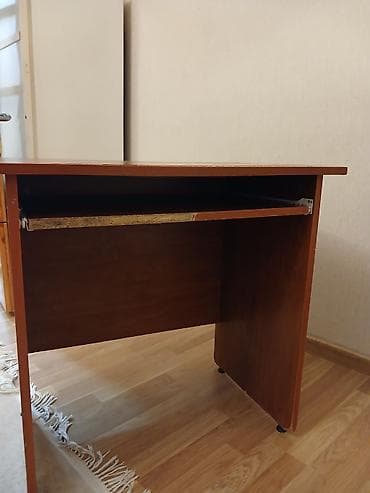 Düz masa, Polkasız, Siyirməli, Teksturalı laminat