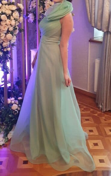 Ziyafət donu, Maksi, M