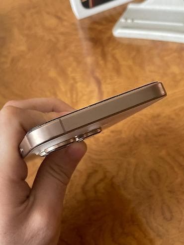 lg 82 ekran: IPhone 16 Pro Max, 256 GB, White Titanium, Simsiz şarj — 4