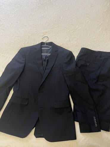 детский костюм бэтмена: Qara kostyum Satılır.Az istifade olunub — 2