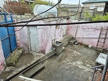 sumqayit bagca seher ev satilir: Bakı, Bülbülə qəs., 5 otaqlı, Köhnə tikili, m. Koroğlu, 120 kv. m — 9