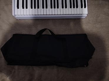 ronisch piano: Yep yenidir, baha alınıb. qiymətdə endirim olunacaq Rəqəmsal piano – — 8