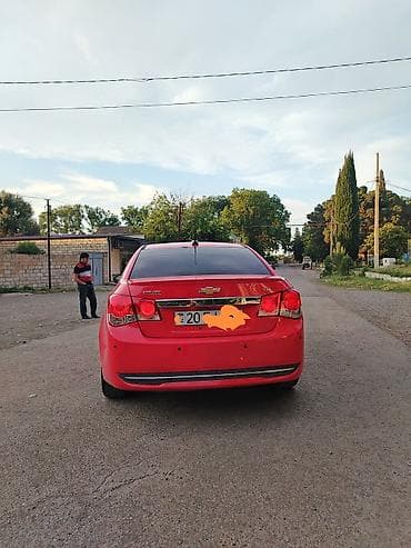Chevrolet Cruze LTZ sedan – parlaq qırmızı rəng. Əsas xüsusiyyətlər