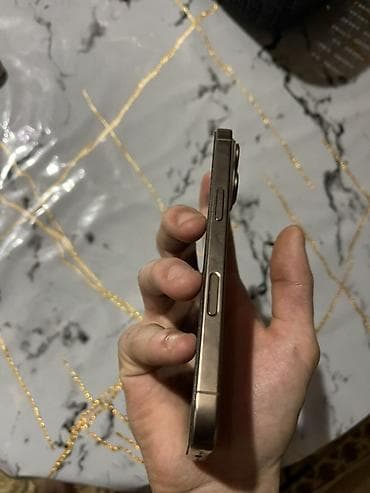 iphone 8 gold: IPhone 16 Pro, 256 GB, Qızılı, Face ID — 6