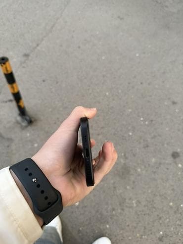 iphone 5 qiyməti: IPhone 15, 128 GB, Qara, Simsiz şarj — 6