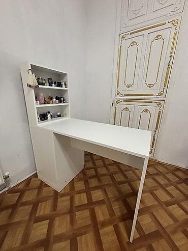 Künc masa, Siyirməsiz, Polkalı, Sadə laminat, Kredit yoxdur