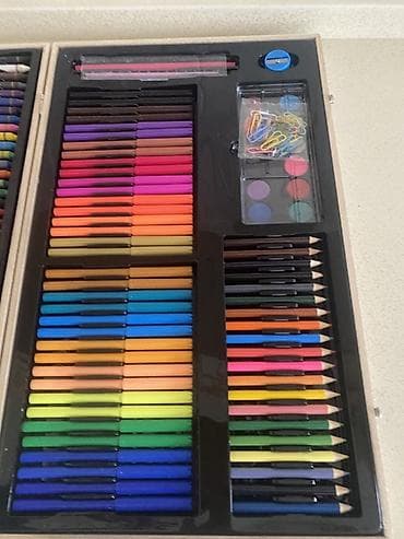 набор юного художника: Rəssamlıq və yaradıcı dəst – taxta çamadan qutuda Geniş komplekt: - — 6