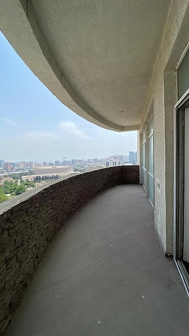 nərmanov: TƏCİLİ SATILIR! KUPÇALI 📍 Ünvan: Həsən Əliyev küçəsi 🏢 Bina: Azinko — 9