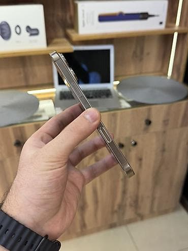iphone planşet: IPhone 16 Pro Max, 256 GB, Desert Titanium, Simsiz şarj — 4