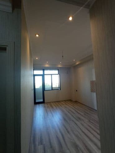 mingecevirde 3 otaqli evler: Qaraçuxur qəs., 3 otaqlı, Yeni tikili, 60 kv. m — 4