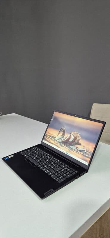 en ucuz notebook nerede: Lenovo IdeaPad Core i3-1215U Ram -12 GB SSD - 512 GB Batareya 100 — 2