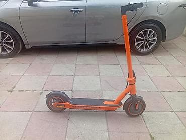 Elektrik skuter – narıncı rəngli, şəhər istifadəsi üçün komfortlu və — 7