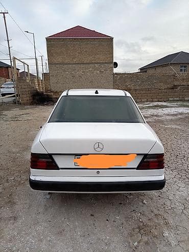 opel 2 5: Mercedes-Benz W124: 2 l | 1987 il Sedan — 3