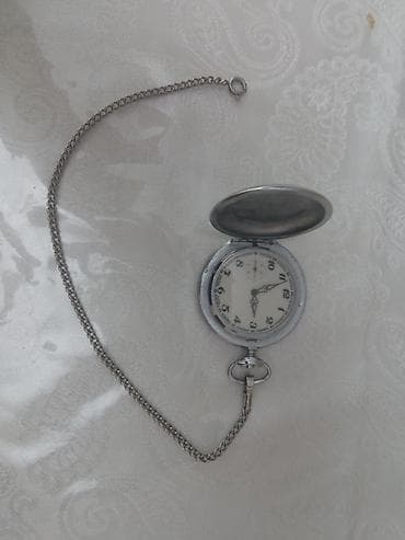 gəncə saat: Saat 1970 ci illerin saatidi.
Temir eletdirmek lazimdi — 3