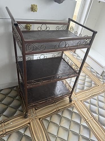 tv stendi: İşlənmiş, Düz TV altlığı, Polkalı, Laminat — 5