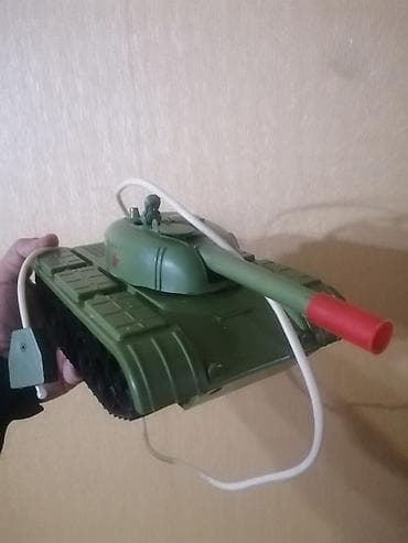dede oyuncaq instagram: Sovet oyuncagi 70 ci illərə aid tank t34 — 5