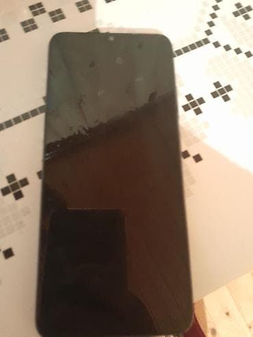 xiaomi mi note 3: Xiaomi Redmi smartfon - Model: Redmi seriyası (arxa qapaqda “Redmi” — 3