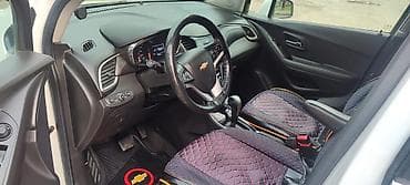 kia optima 2009: Chevrolet Trax (LT) – kompakt krossover Xüsusiyyətlər: - Kuzov: ağ — 8