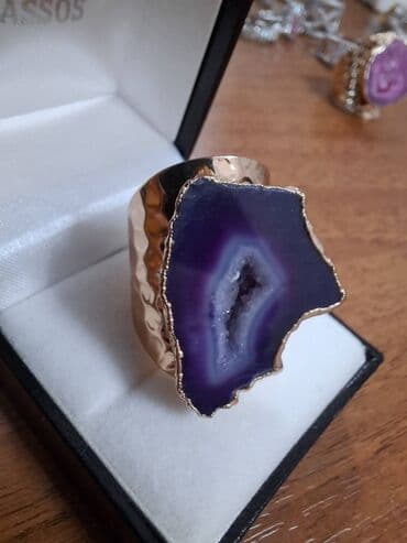 qizil halqa qolbaqlar: Bijuteriya
Teze.
Бижутерия. Кольца перстни. Все новое. В наличии — 7