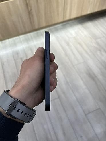 apple iphone 8: IPhone 13, 128 GB, Midnight, Face ID — 4