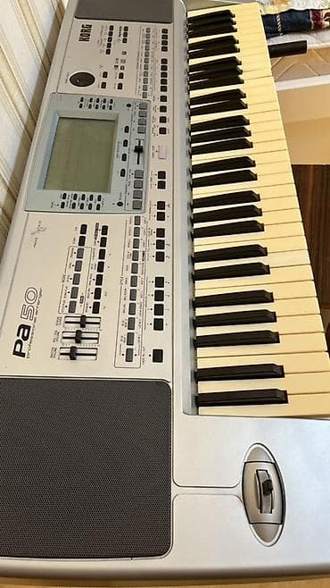 Korg Pa50 professional arranger klaviatura - 61 klavişli synth-action