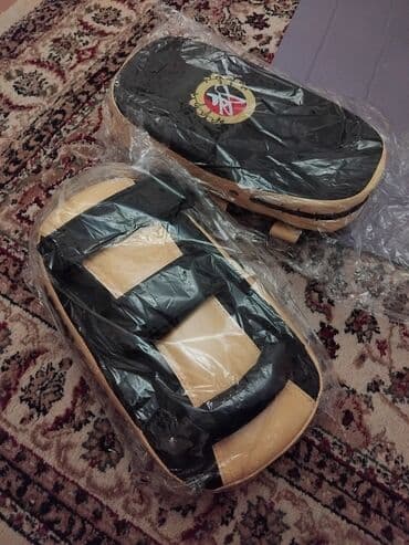 Шлемы: Məhsul: döyüş idmanları üçün zərbə yastığı (Thai pad) dəsti 1 ededi — 4