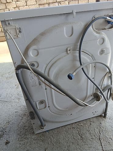 indesit paltaryuyan masin temiri: Paltaryuyan maşın Indesit, 5 kq, İşlənmiş, Avtomat, Qurutma var, Kredit yoxdur, Ödənişli çatdırılma — 2
